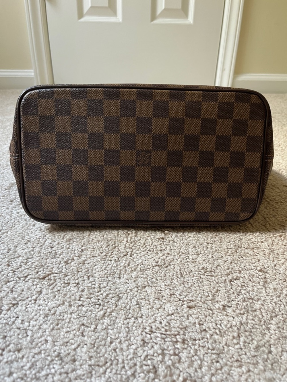 Louis Vuitton Saleya Handbag in Damier Ebene - Picture 4 of 15